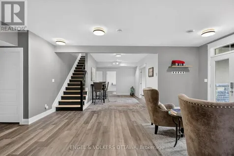 100 Lake Trail Road Ottawa ON K4P 2G2