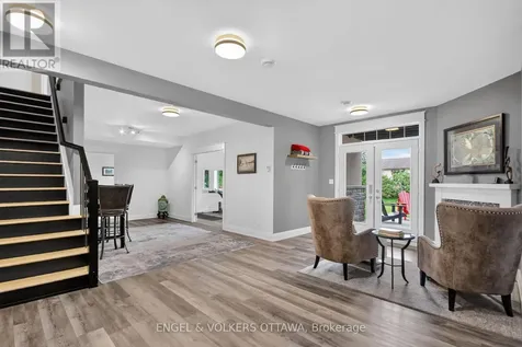 100 Lake Trail Road Ottawa ON K4P 2G2