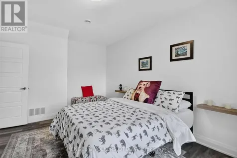 100 Lake Trail Road Ottawa ON K4P 2G2