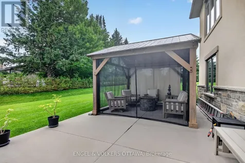 100 Lake Trail Road Ottawa ON K4P 2G2