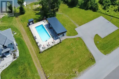 100 Lake Trail Road Ottawa ON K4P 2G2