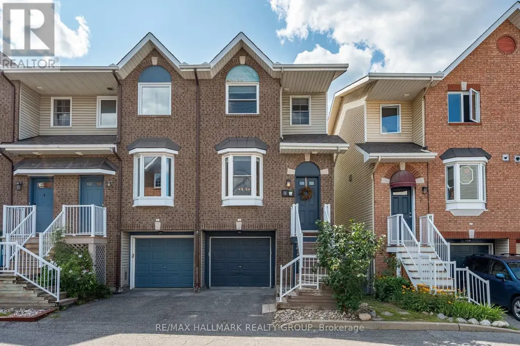 10 Hintonburg Place Ottawa ON K1Y 4W6