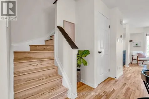 10 Hintonburg Place Ottawa ON K1Y 4W6