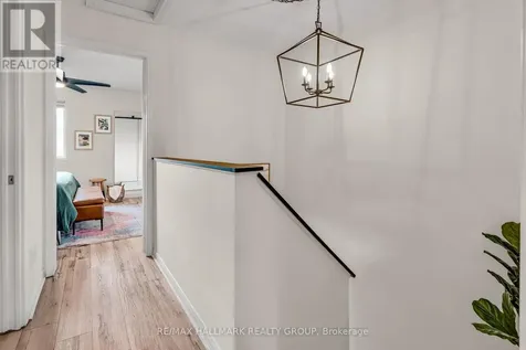 10 Hintonburg Place Ottawa ON K1Y 4W6