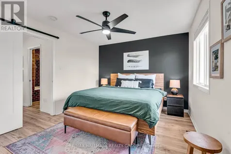 10 Hintonburg Place Ottawa ON K1Y 4W6