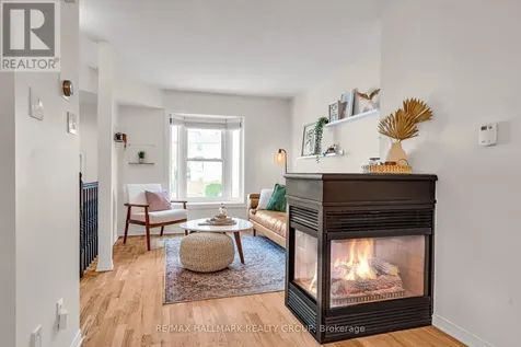 10 Hintonburg Place Ottawa ON K1Y 4W6