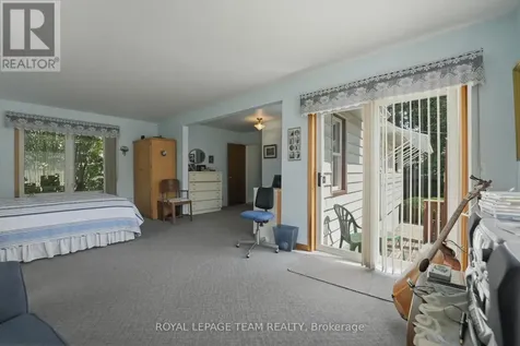 84 Rita Avenue Ottawa ON K2G 2H1