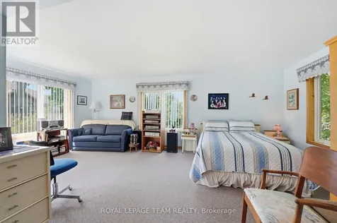 84 Rita Avenue Ottawa ON K2G 2H1