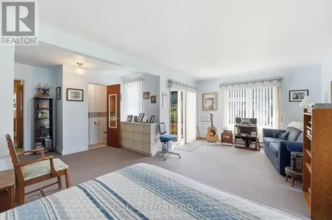 84 Rita Avenue Ottawa ON K2G 2H1