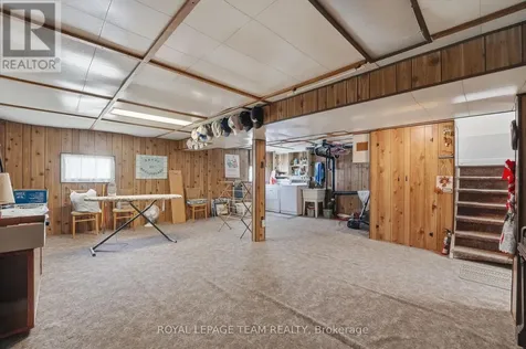 84 Rita Avenue Ottawa ON K2G 2H1