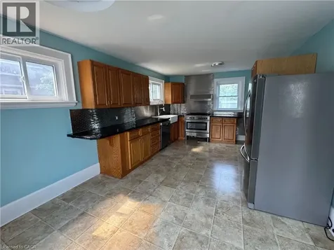 688 Colborne Street Brantford ON N3S 3R1