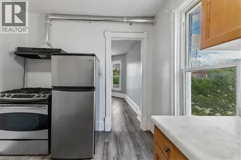 74 Erie Avenue Brantford ON N3S 2E9