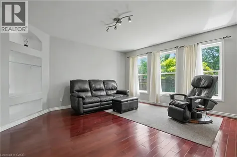 24 Goreing Street Cambridge ON N1T 2E8