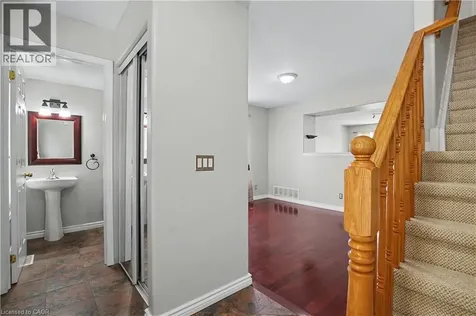 24 Goreing Street Cambridge ON N1T 2E8