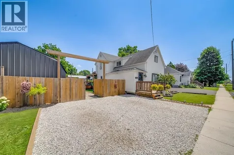 31 Forhan Street Wallaceburg ON N8A 3S4