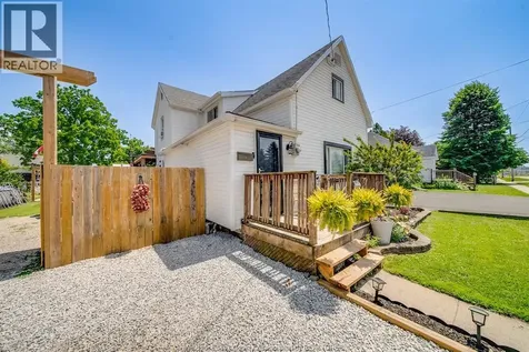 31 Forhan Street Wallaceburg ON N8A 3S4