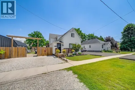 31 Forhan Street Wallaceburg ON N8A 3S4