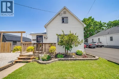 31 Forhan Street Wallaceburg ON N8A 3S4