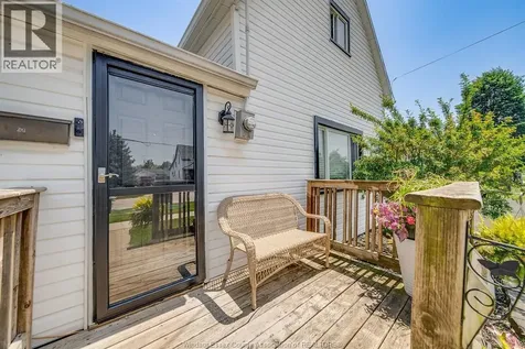 31 Forhan Street Wallaceburg ON N8A 3S4