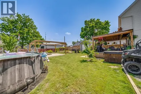 31 Forhan Street Wallaceburg ON N8A 3S4