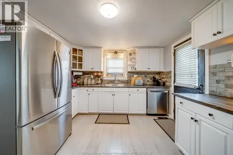 31 Forhan Street Wallaceburg ON N8A 3S4