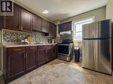1720 Marentette Avenue Windsor ON N8X 4E6