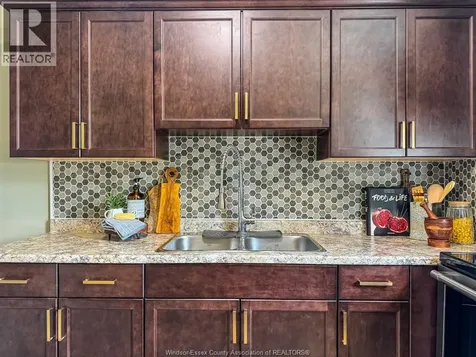1720 Marentette Avenue Windsor ON N8X 4E6