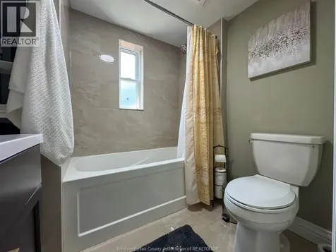 1720 Marentette Avenue Windsor ON N8X 4E6