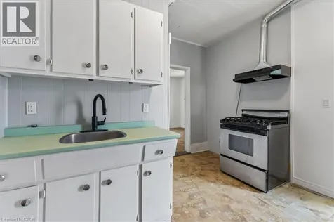 74 Erie Avenue Brantford ON N3S 2E9
