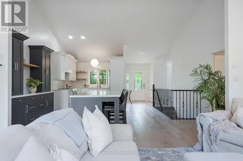 25 Kelley Crescent Wasaga Beach ON L9Z 1J3