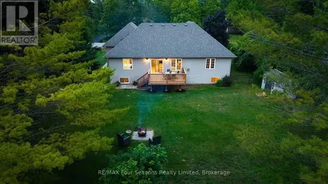 25 Kelley Crescent Wasaga Beach ON L9Z 1J3
