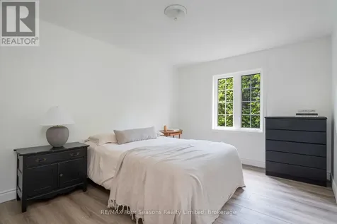 25 Kelley Crescent Wasaga Beach ON L9Z 1J3