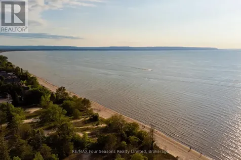 25 Kelley Crescent Wasaga Beach ON L9Z 1J3