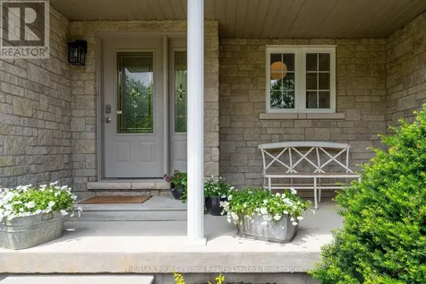 25 Kelley Crescent Wasaga Beach ON L9Z 1J3