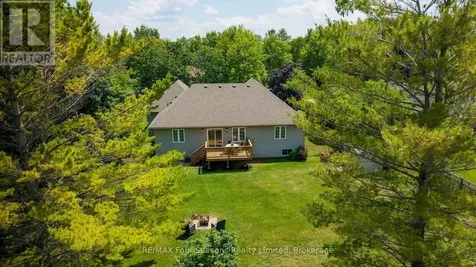 25 Kelley Crescent Wasaga Beach ON L9Z 1J3