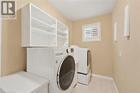 207 Valridge Drive Ancaster ON L9G 4Y4