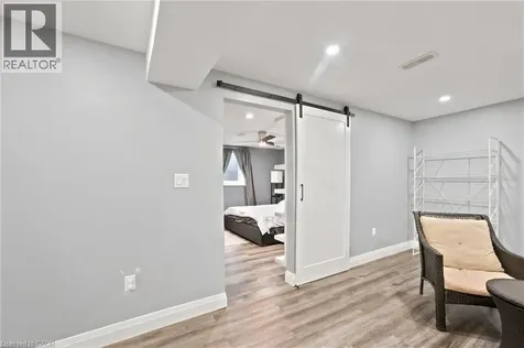 207 Valridge Drive Ancaster ON L9G 4Y4