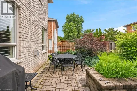 207 Valridge Drive Ancaster ON L9G 4Y4