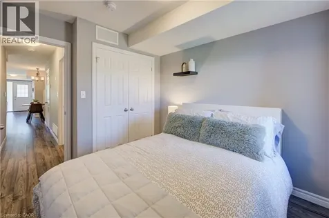 42 West Acres Crescent Kitchener ON N2N 3G8