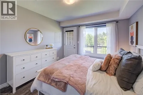 42 West Acres Crescent Kitchener ON N2N 3G8
