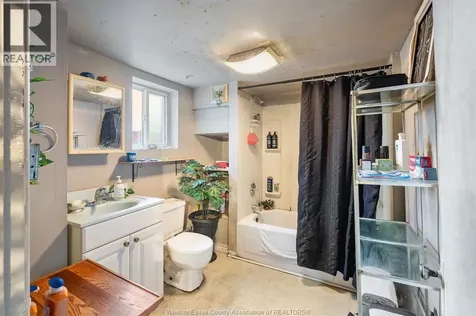 1441 Riverside Drive East Windsor ON N9A 2T9
