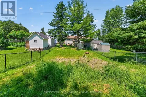 110 Glamorgan Drive Ottawa ON K2L 1R4