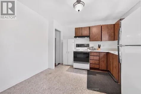 110 Glamorgan Drive Ottawa ON K2L 1R4