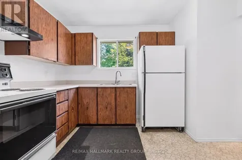 110 Glamorgan Drive Ottawa ON K2L 1R4