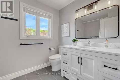 103 Topol Lane Ottawa ON K0A 1L0