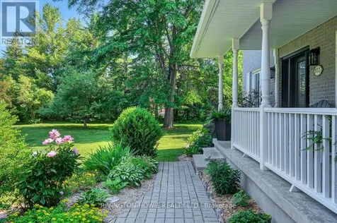 103 Topol Lane Ottawa ON K0A 1L0