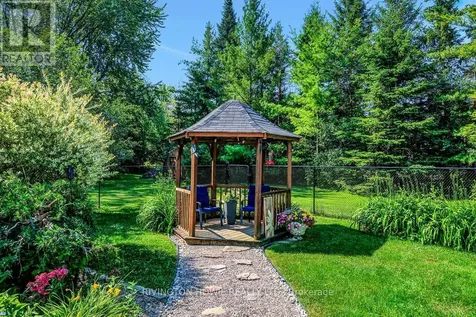 103 Topol Lane Ottawa ON K0A 1L0