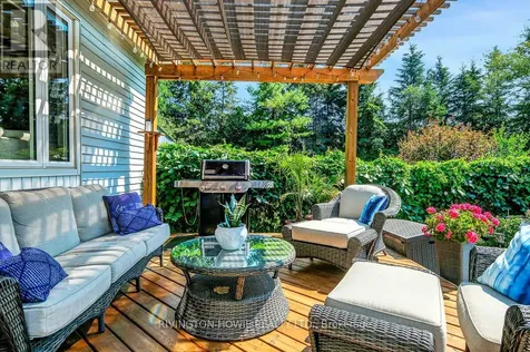 103 Topol Lane Ottawa ON K0A 1L0