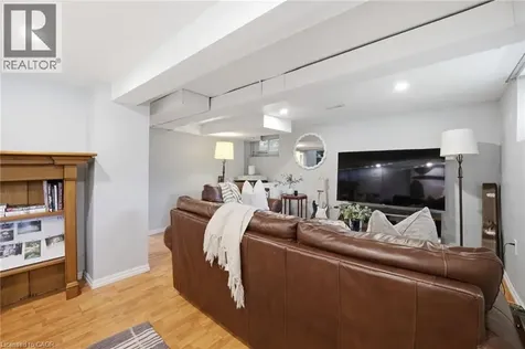 47 Brucedale Avenue East Hamilton ON L9A 1N1