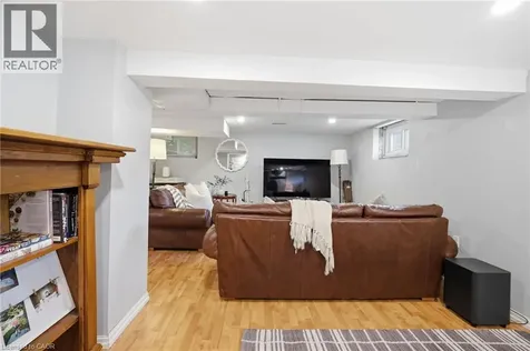 47 Brucedale Avenue East Hamilton ON L9A 1N1
